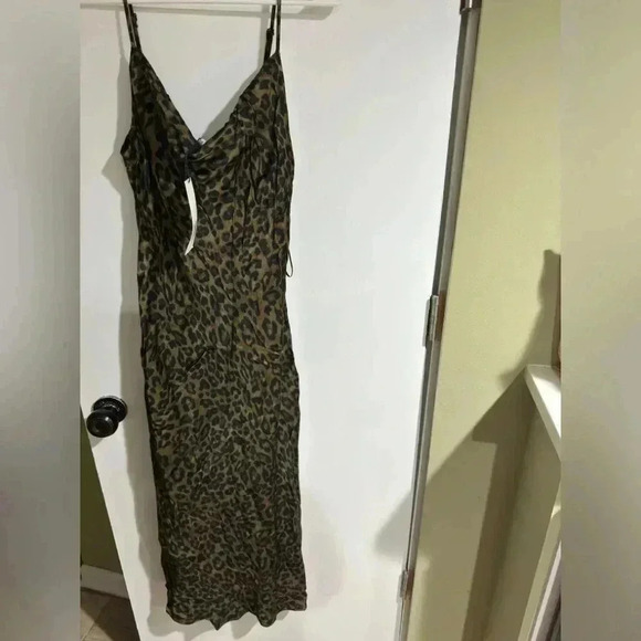 Zara dress - Picture 1 of 3